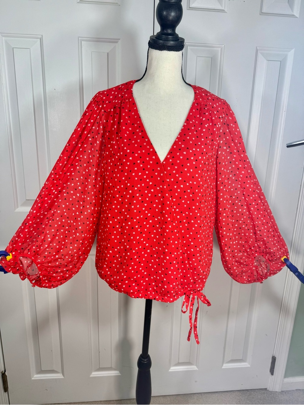 Banana Republic Red Heart-Print V‑Neck Balloon Sleeve Blouse